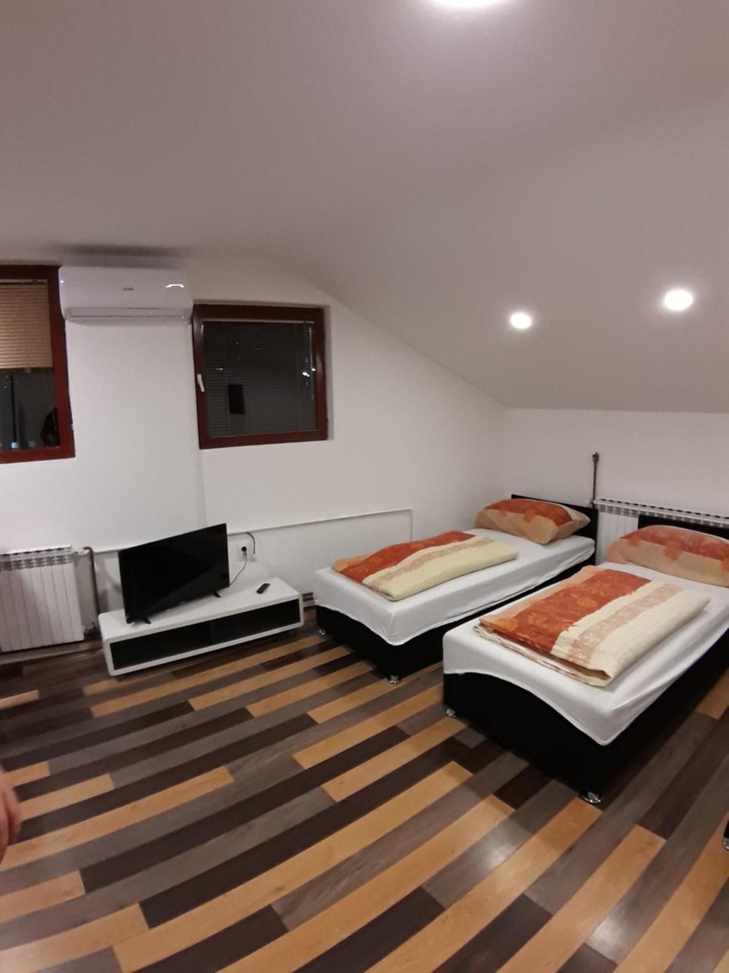 Cumurija Bridge Accommodation Sarajevo Phòng bức ảnh